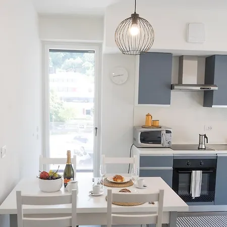 Civetta Blu, Blue Owl