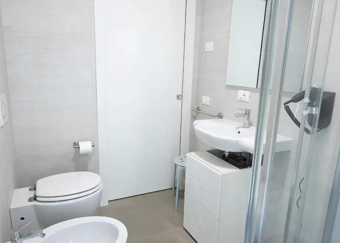 Civetta Blu, Blue Owl アパート トレント